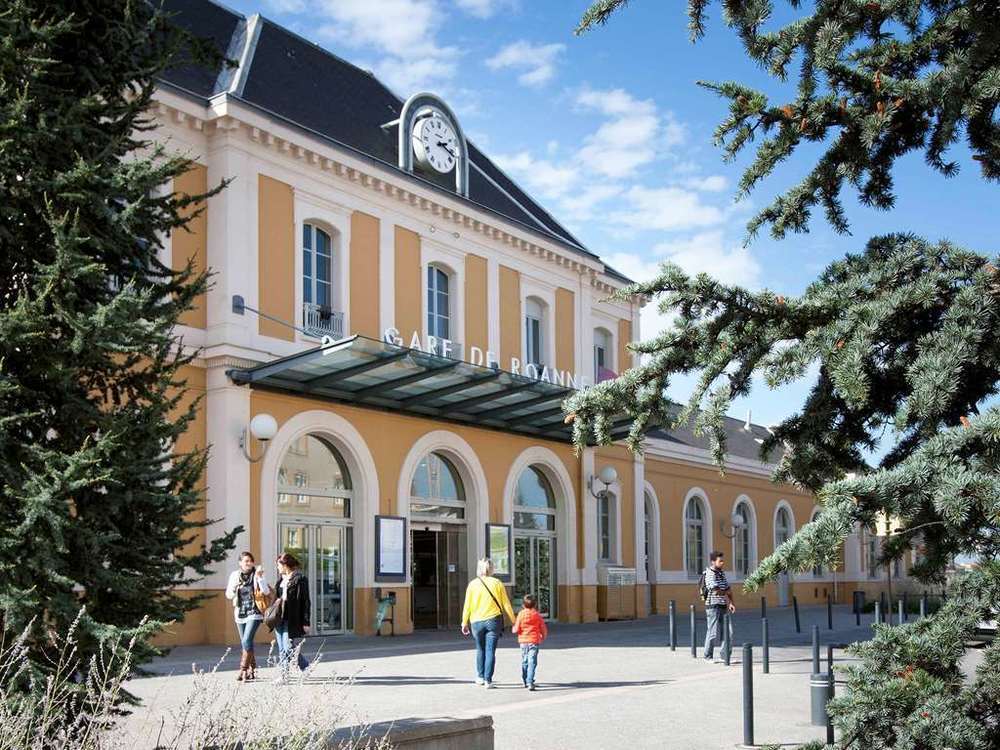 Hotel Ibis Styles Roanne Centre Gare Exterior foto